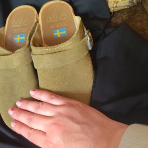 MIA Olive Green Suede Sandals